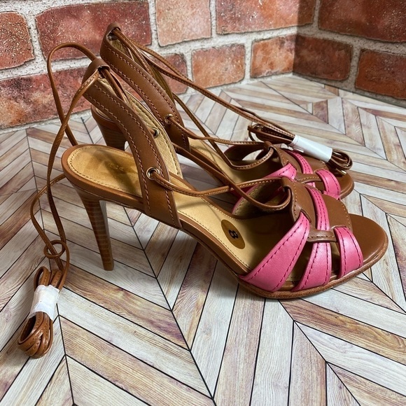 New Coach Shoes Heels - Picture 1 of 9